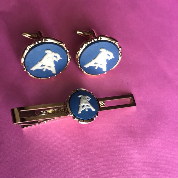 Vintage Rare Wedgewood gold tone 3p/c cuff links and tie clip. Made in England - Picture 3 of 8